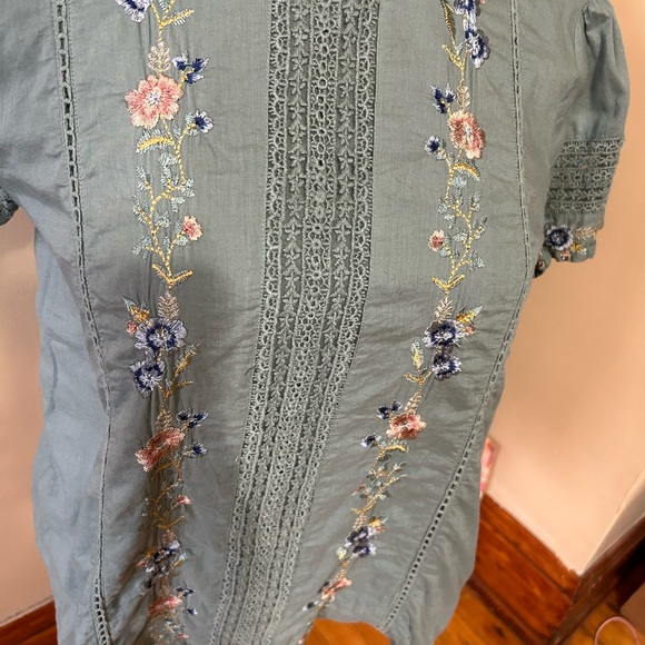 Bohme Top Womens Medium Green Floral Embroidered Short Sleeve Boho Cottagecore - Picture 2 of 9